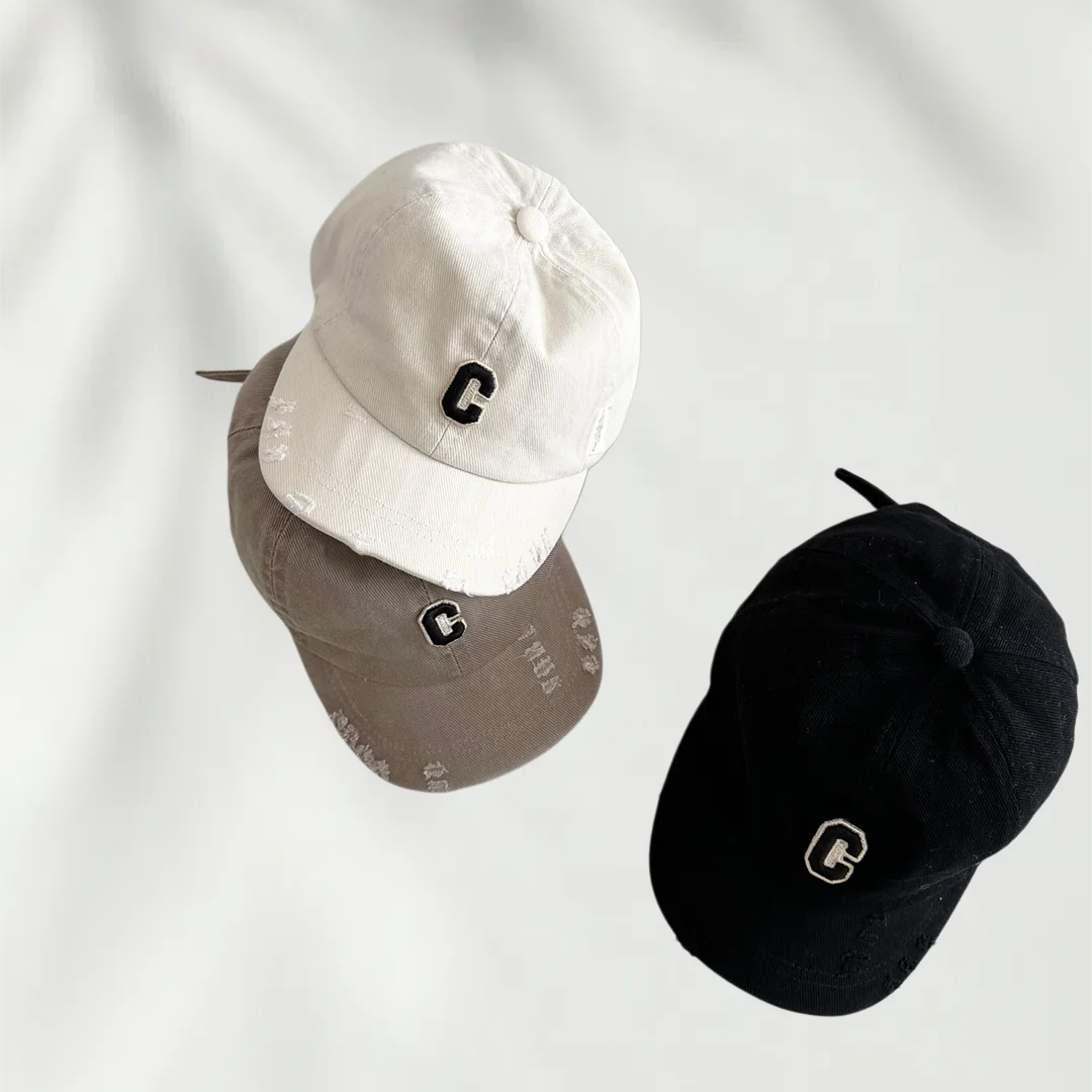 

Детская кепка 2026 в корейском стиле, винтажная, с эффектом потертости, с отверстиями, с вышивкой букв, солнцезащитная, для малышей 1-2 лет