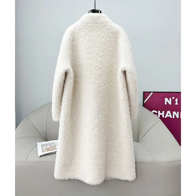 Płaszcz z czystej wełny z kołnierzem stójką, długi, jednolity kolor, z futra owczego, nowy model damski na jesień i zimę 2026, zintegrowany płaszcz z futra jagnięcego.