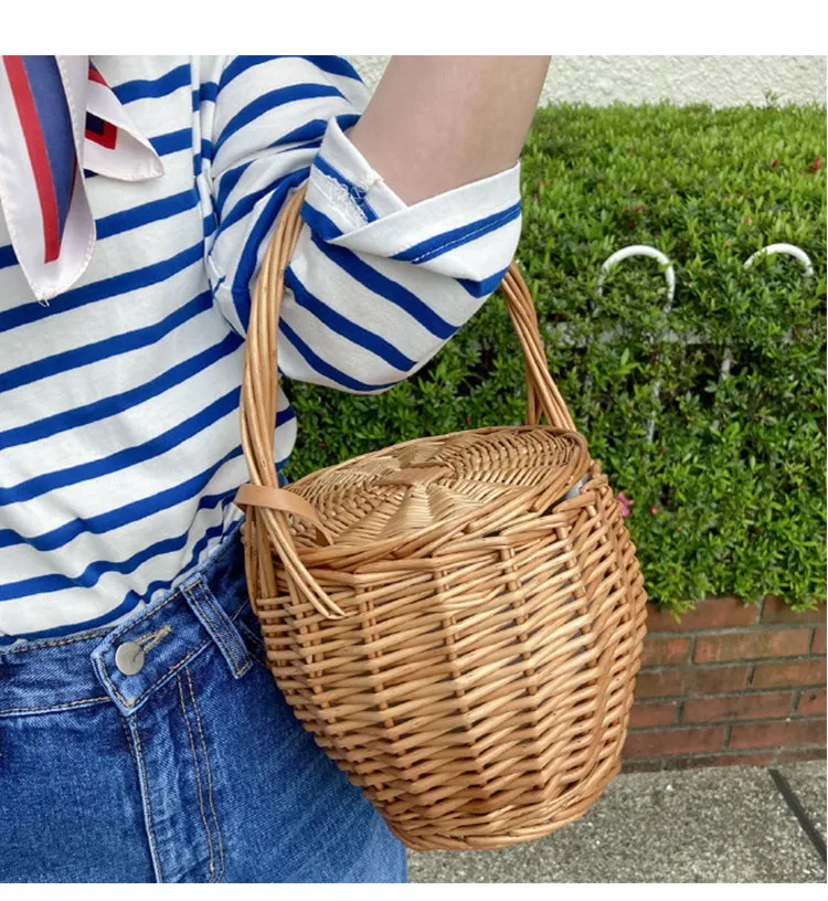 French hand-held vegetable basket handmade, bucket bag with lid hand basket woven bag summer grass