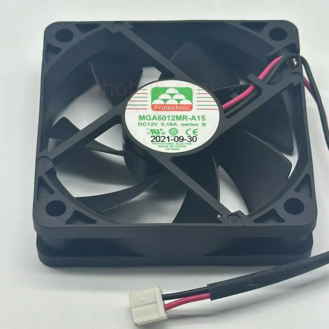 

Magic MGA6012MR-A15 DC 12V 0.18A 60x60x15mm 2-Wire Server Cooling Fan