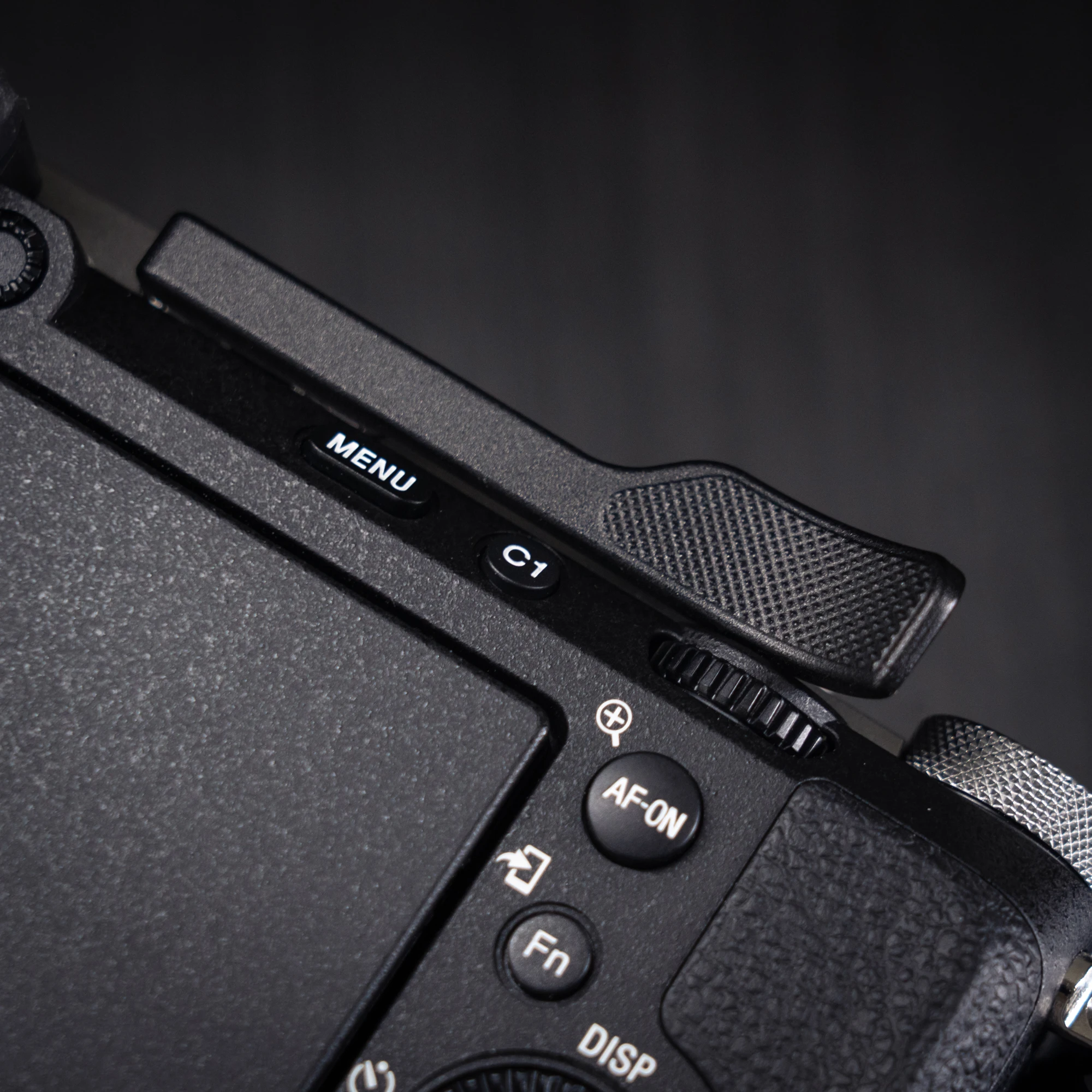 Aluminium Metall Blitzschuh Daumen-Up Blitzschuh Daumen-Up Grip für Sony A7C2 A7CR A7C Kamera Handgriff – Detail 12