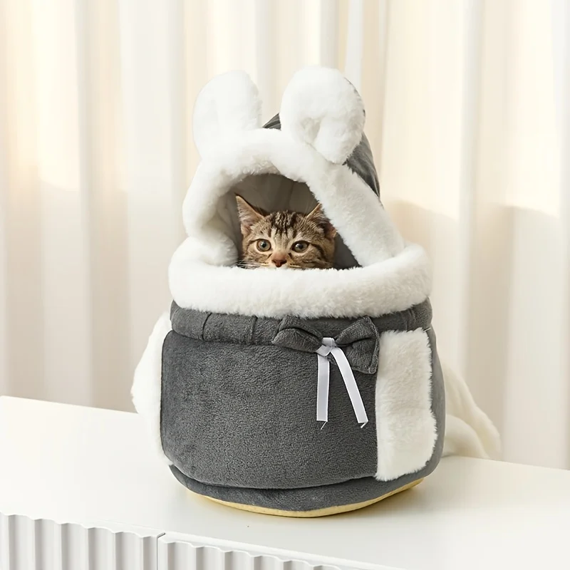 

Winter Warm Portable Backpack for Cats And Small Dogs with Soft Fleece Lining Ergonomic DesignAndSafetySeatBeltSystemComfortable