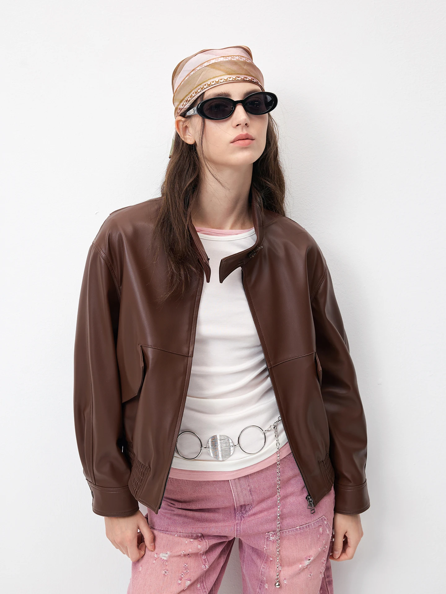 クールなレザージャケット レディース シープスキン 本革コート レトロスタイル 通勤 風 ポケットディテール スタンダードフィット プロフェッショナルケア