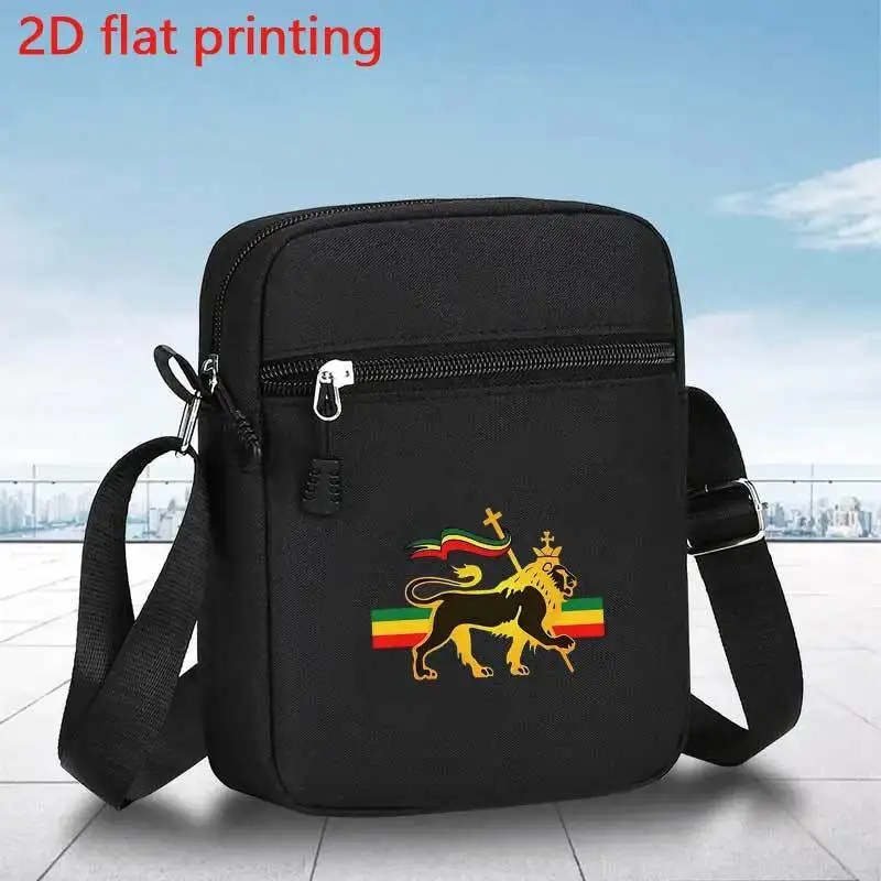 bolsa-mini-crossbody-masculina-com-alca-padrao-ousado-com-logo-dourado-rasta-lion-bolsa-casual-preta-para-uso-diario-e-viagens