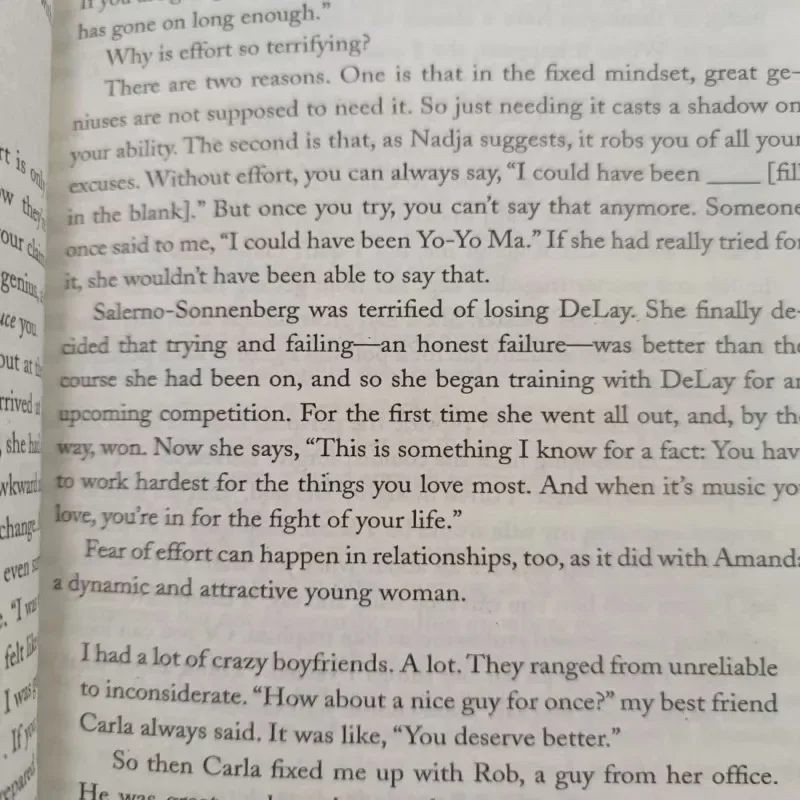 Edisi pola pikir diperbarui oleh Dr Carol S. Dweck mengubah cara Anda pikir untuk memenuhi buku potensial Anda dalam bahasa Inggris