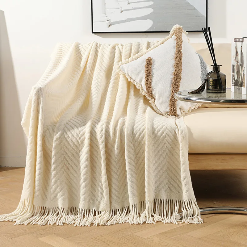 

New Nordic Plaid Blanket For Bed Sofa Cover Blankets Bedspread for Sofa decorative With Tassel Solid color throw Blanket knitted