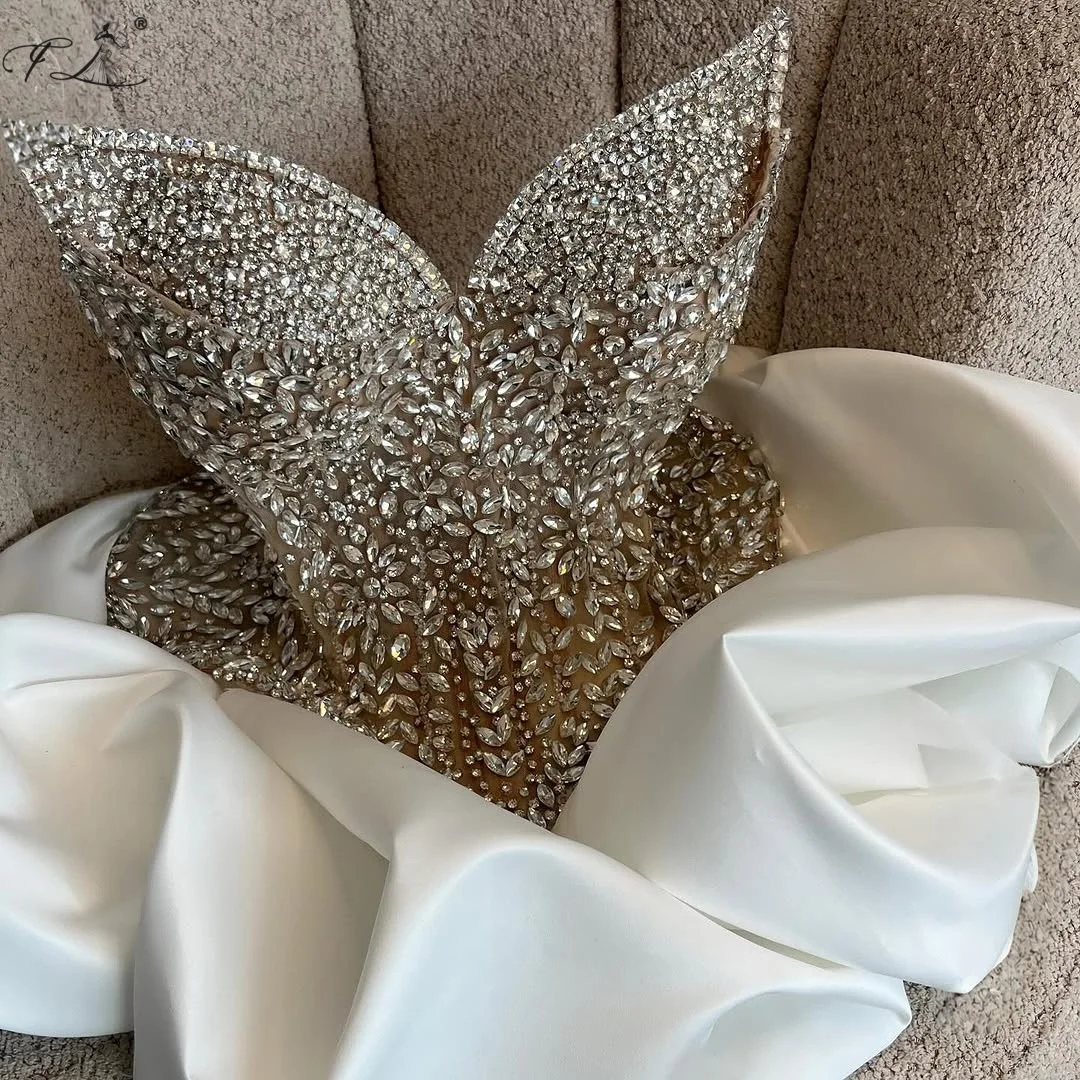 Mini-Abendkleid Luxuriöses Kristall-Kurzkleid V-Ausschnitt Weißer Knospenrock Anpassbares Partykleid Ballkleid 2025 Damen