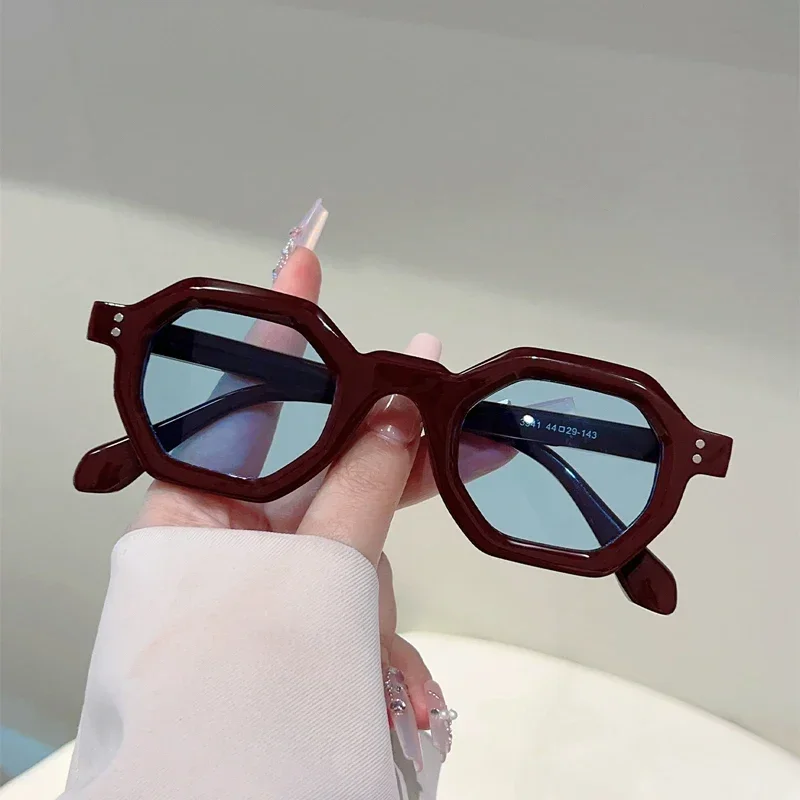 KAMMPT Polygon-Sonnenbrille, 2025, neue Mode, Bonbonfarben, Rand, Outdoor-Sonnenbrille, Damen, trendiges Markendesign, lässige Dekor-Sonnenbrille – Detail 7