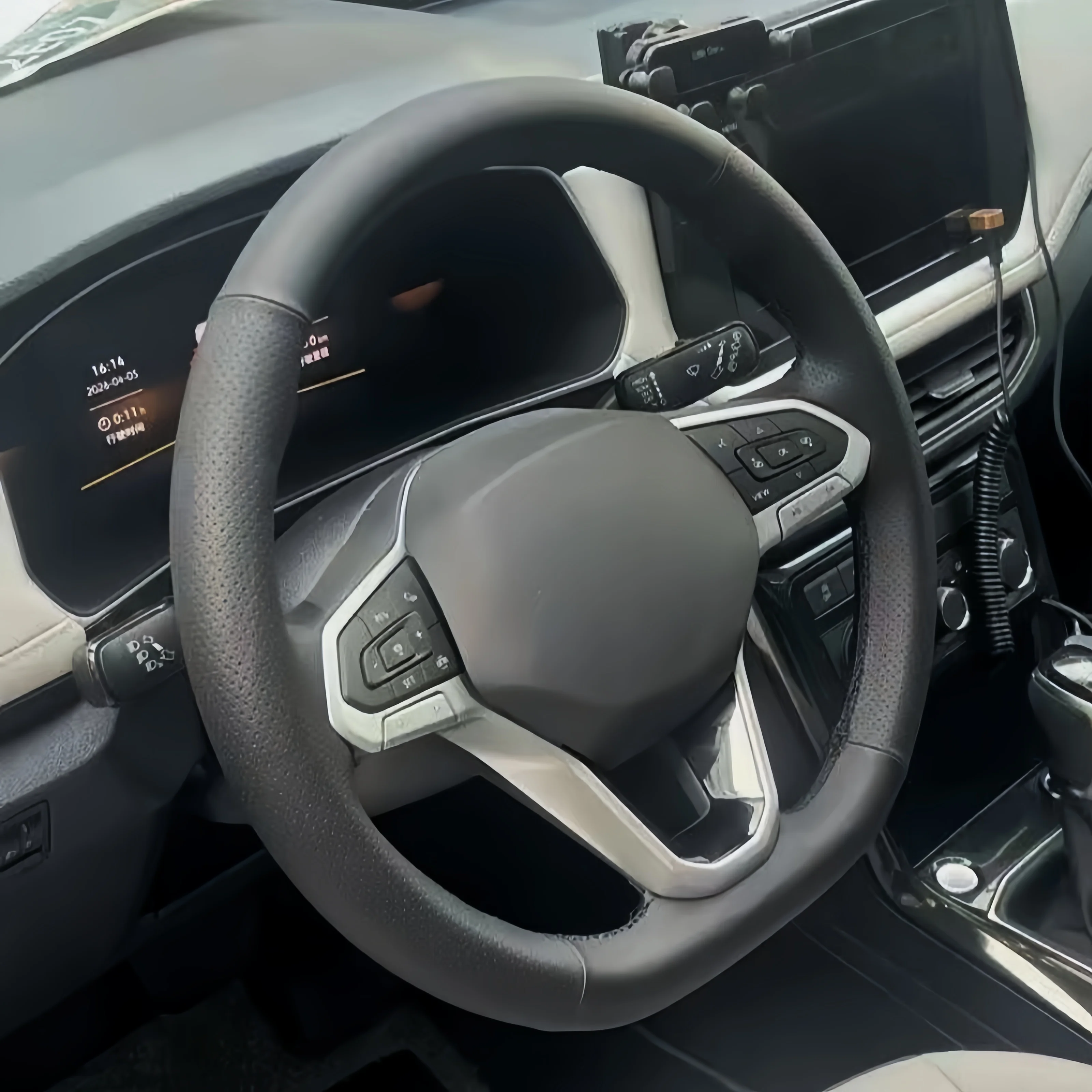 

Customize Comfortable Non-Slip Microfiber Leather Car Steering Wheel Cover ID.4 ID4 ID.3 Steering Wrap Cover For Volkswagen ID3