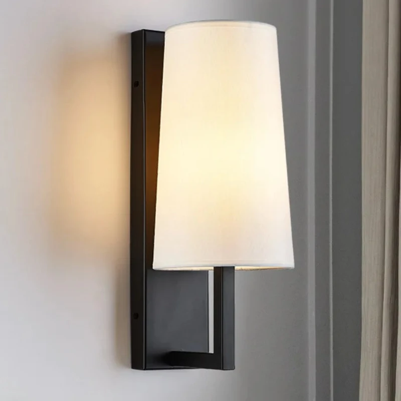 

Современные настенные светильники из белой ткани для спальни, прикроватное освещение, скандинавский настенный светильник для чтения, лестница, гостиная, кабинет, отель, настенный светильник