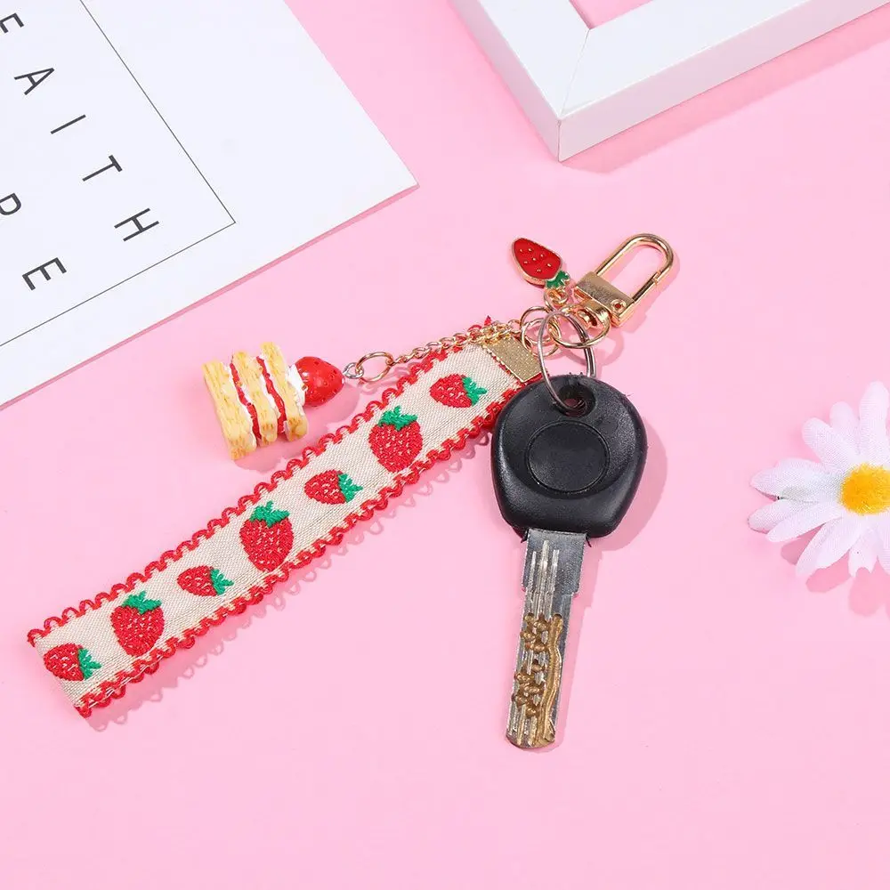 Short Strap Lanyards For Phone Keys Mobile Phone Strap Hang Rope Phone Charm Popular Cute Japanese Strawberry Cake Decor Gift