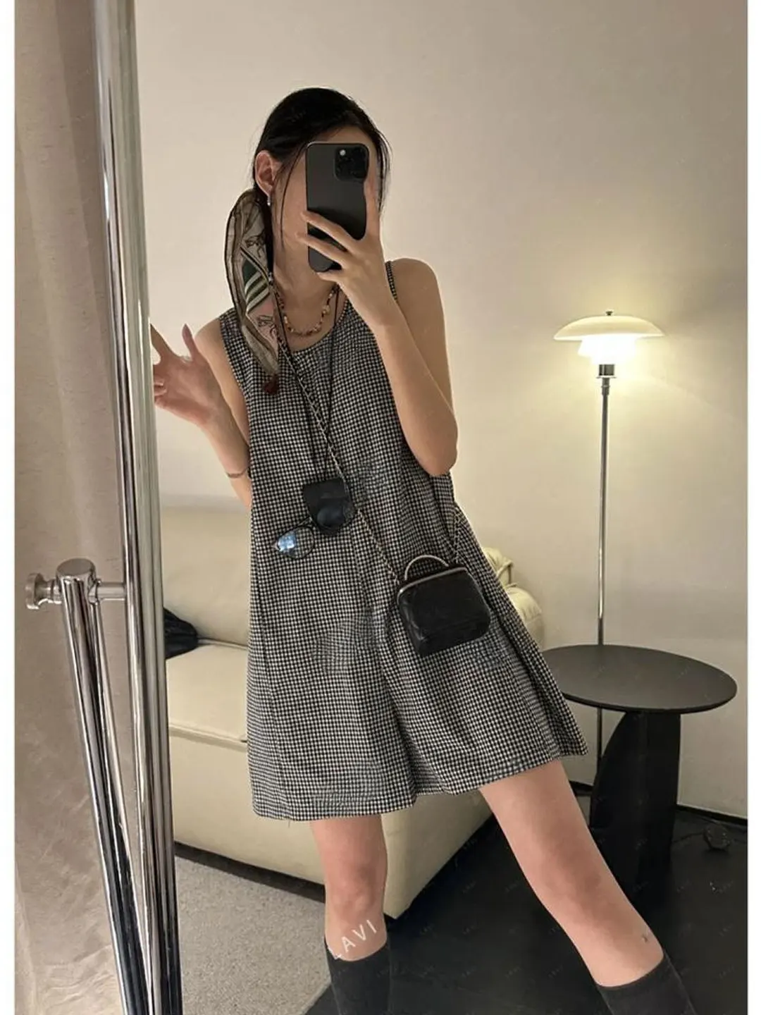 

Корейский шикарный комбинезон в клетку для женщин, летний, новый, с высокой талией, широкими штанинами, укороченный, с эффектом похудения, без рукавов, для ношения поверх одежды