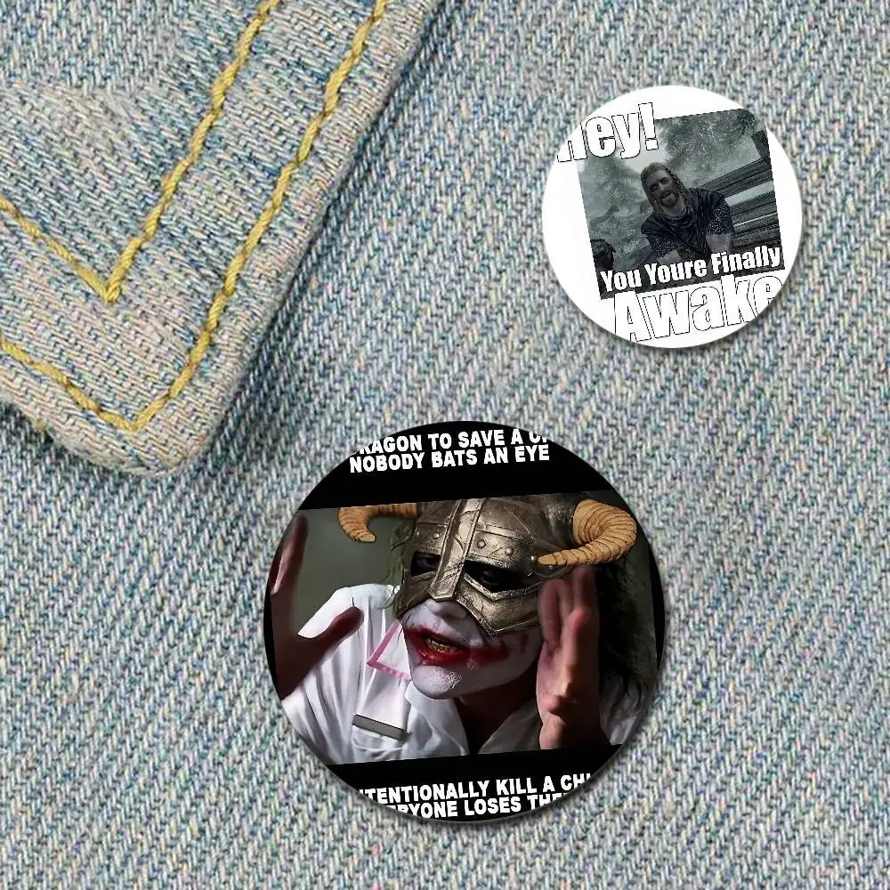 يا أنت أخيرًا مستيقظًا Skyrim Meme شارات دبابيس دبابيس التلبيب دبابيس قبعة دبابيس هدايا ديكور حقائب الظهر #2