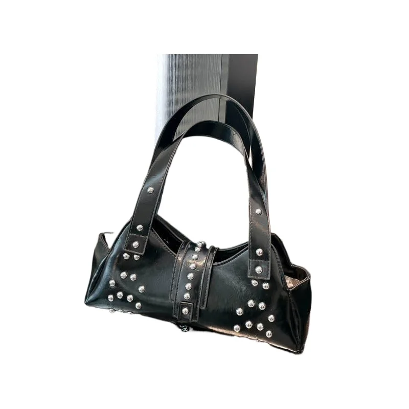 

Сумочка высокого класса, маленькая сумка, красная ниша, дизайн, сумка для подмышек, функция заклепок, ветровая сумка, высокий уровень внешнего вида