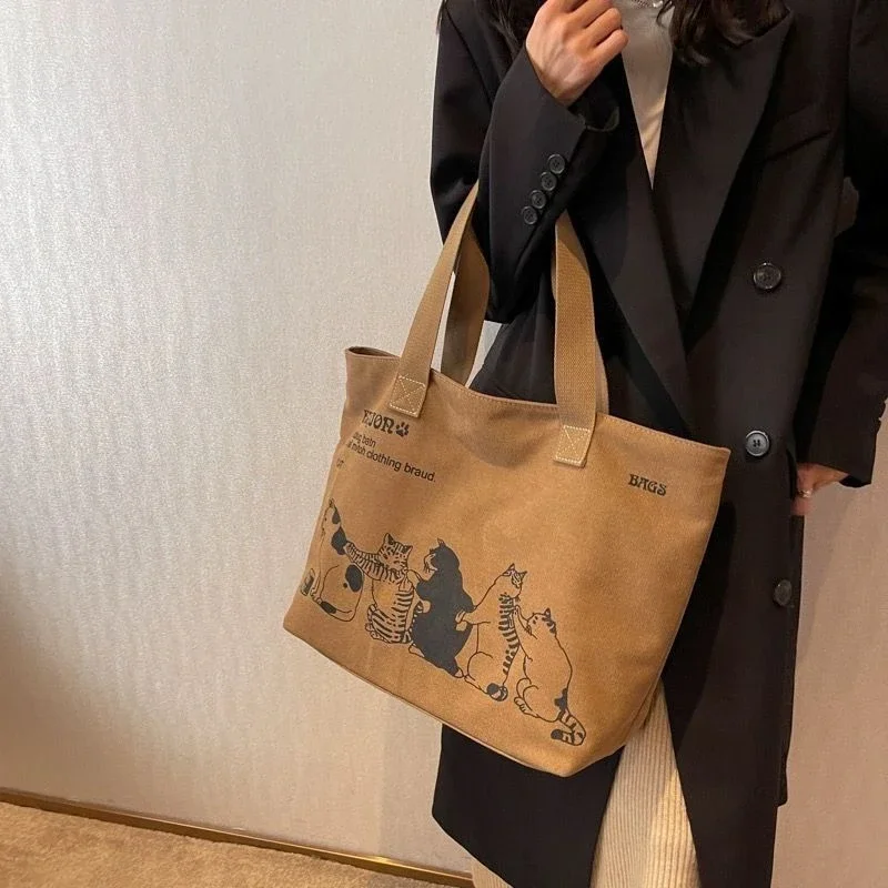 Women's Fashionable Canvas Tote Bag Spacious Durable Shoulder Bag with Zipper Closure Classic Design for Work view 6