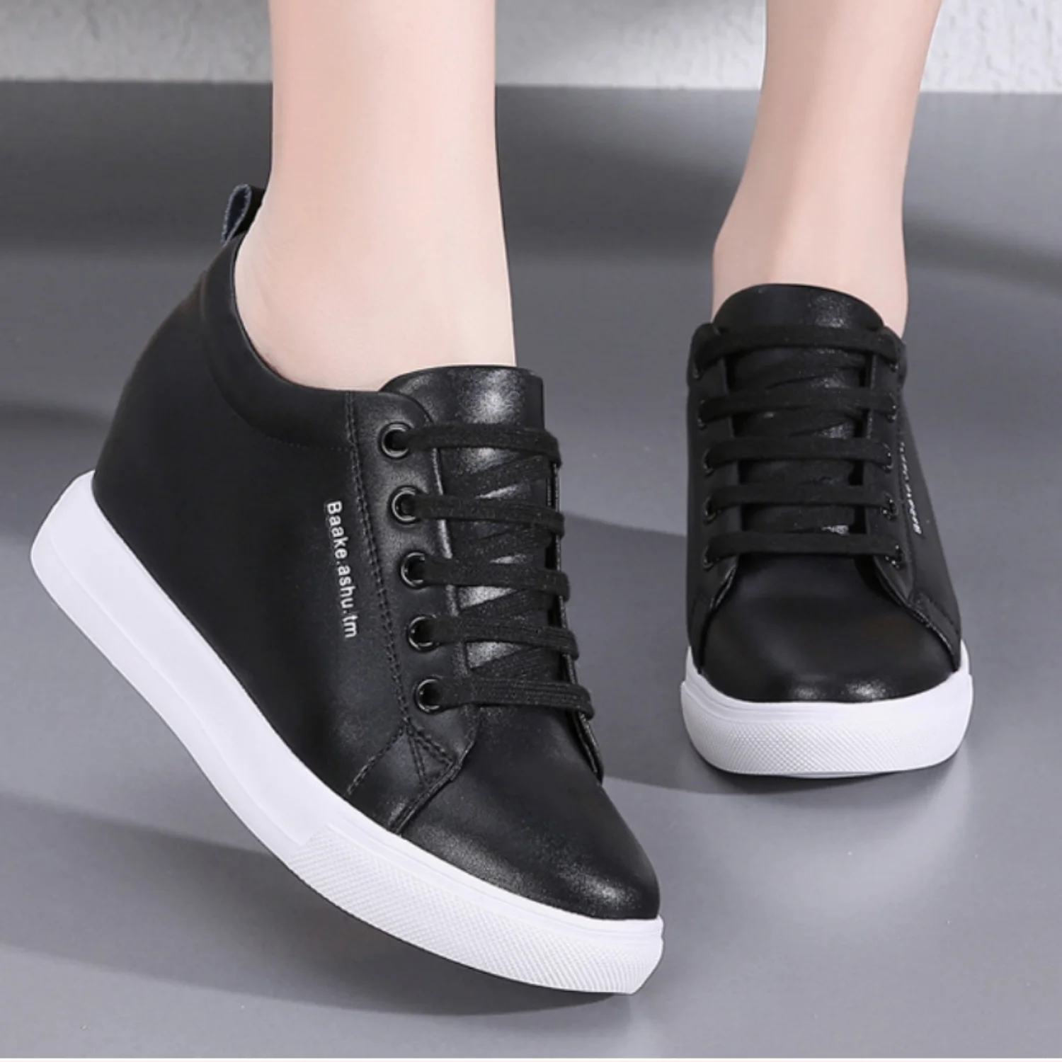 ﻿ Spring Split Leather Wedge Hidden Heel Platform Sport Sneakers Women Lace-up Casual Increas Height Shoes Women Creepers Loafer