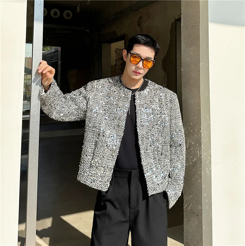 Cappotto da giacca lucido con paillettes argento da uomo Chic capispalla corta senza colletto in stile coreano vestiti da festa per cantanti da