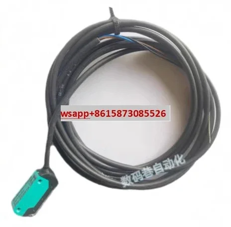 Sensor de medición triangular con función de supresión de fondo original ( 225919 ) OBT30-R2-E2