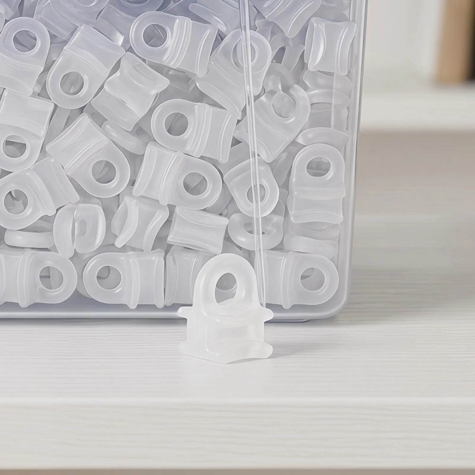 150Pcs Curtain Track Glider Hooks Plastic Smooth Silent Sliding for Ceiling Drapery Rail System Heavy Duty Thick Curtains White