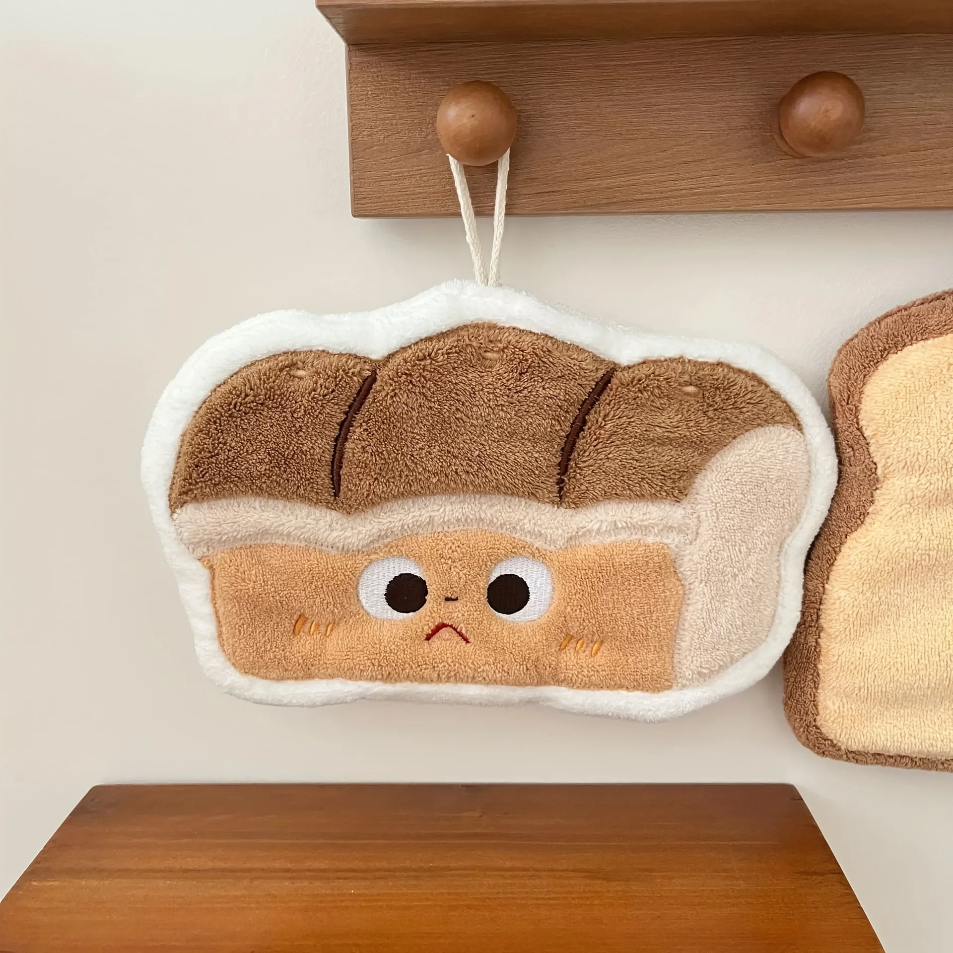 1pc Thick Highly Absorbent Hand Towel with Cute Cartoon Design,Made of Coral Fleece, Suitable for Use in The Kitchen Or Bathroom