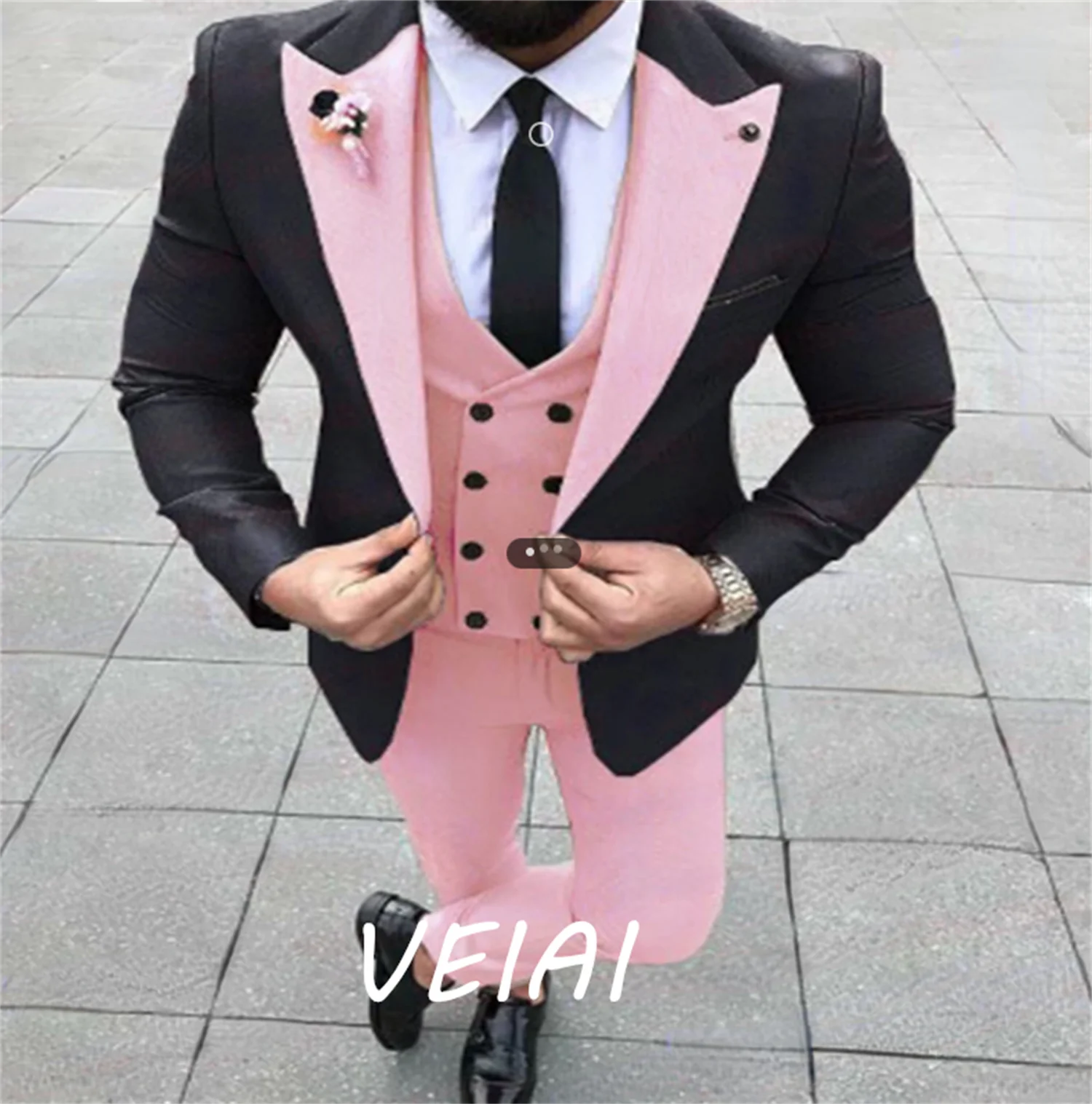 

CustomizedPink Caual Men Suits with Black Jacket 3 Piece Wedding Groomsmen Tuxedo New Male Fashion Costume Double Breasted Vest