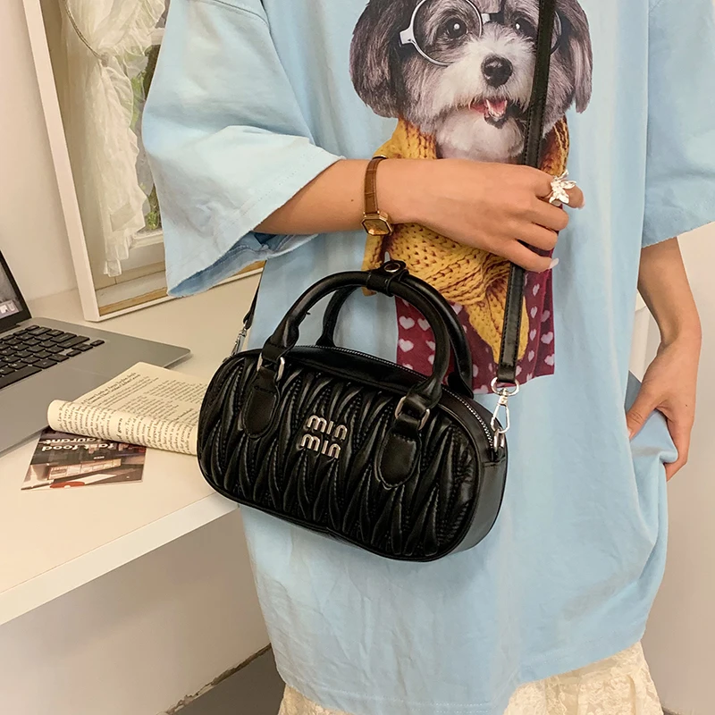 

Высококачественная роскошная большая сумка для женщин с минималистичным дизайном, большая вместимость и однотонная элегантная кожаная классическая сумка