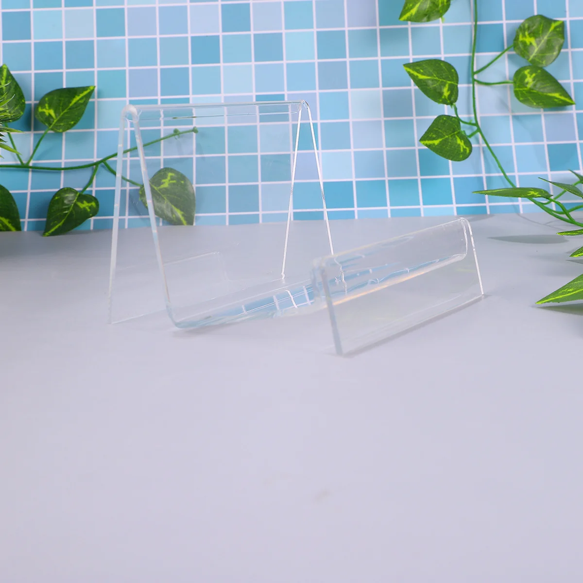 

1Pcs Transparent Acrylic Display Shelf Single Layer Wallet Purse Phone Cosmetics Jewelry Nail Polish Storage Rack