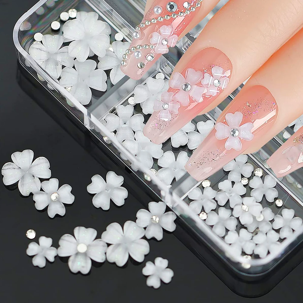 

50pcs/Box White Four-leaf Clover Nail Art Charms 6/8/10mm Ice Crystal Blossom Nail Jewelry Rhinestones Pearl Design Nail Decora