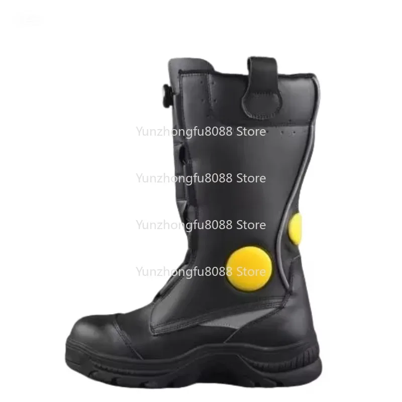 Heat/cut defensive fire boots with quick knob plastic toes and hard-wearing soles for hazardous conditions