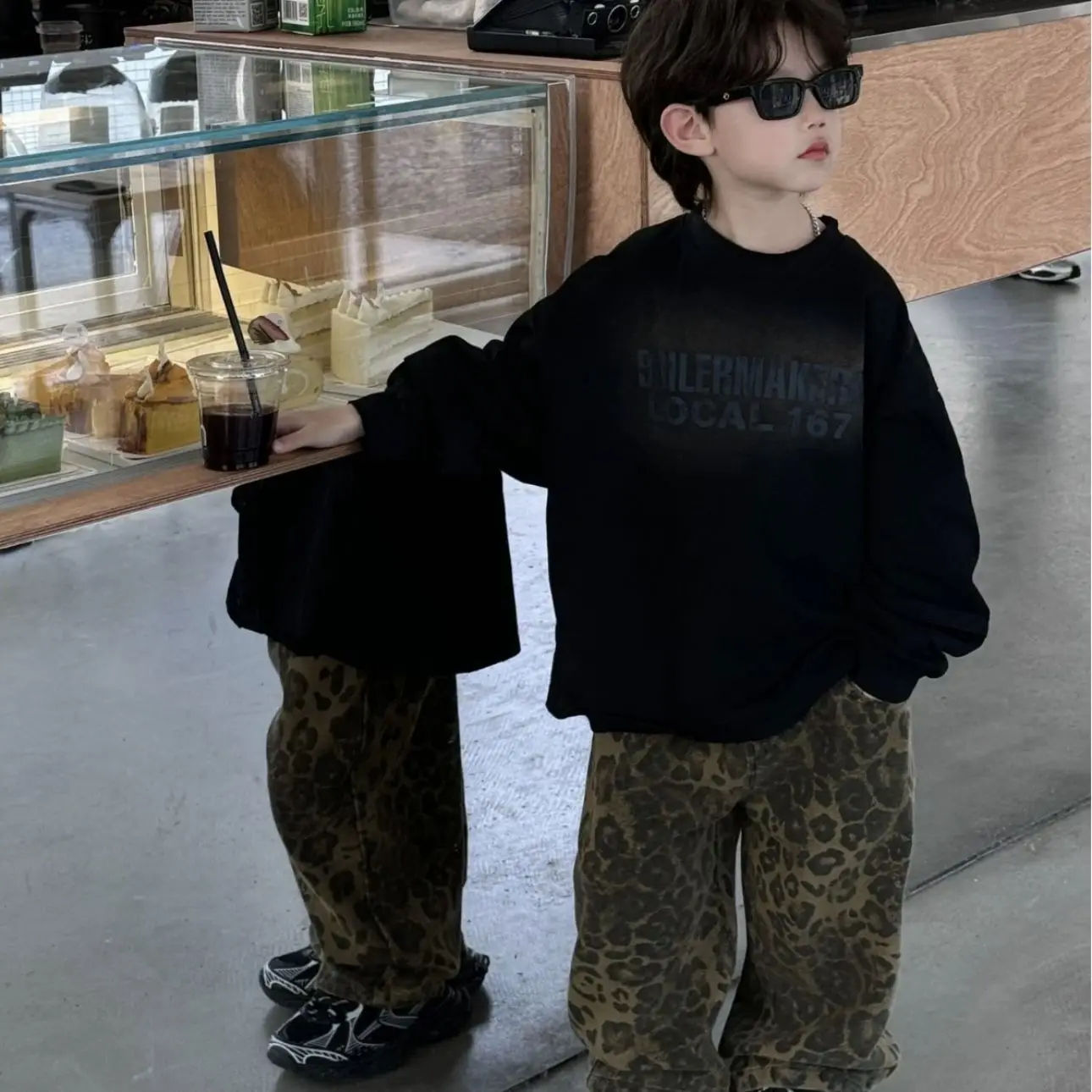 

Baby Boys Children Suits Sportwear Autumn Kids Fashion casual Letter top Pullover Jacket Tshirts+Loose Leopard print Pants 2Pcs