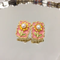 Pendientes de girasol con perla natural de agua dulce estilo retro