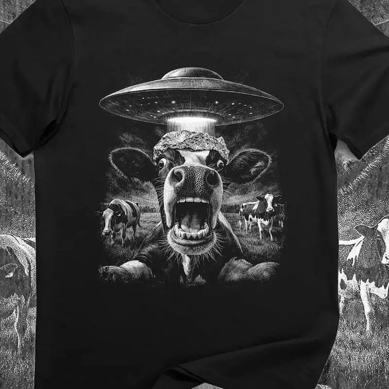 Funny Cow UFO Abduction Selfie Alien Meme Farm Space T-Shirt