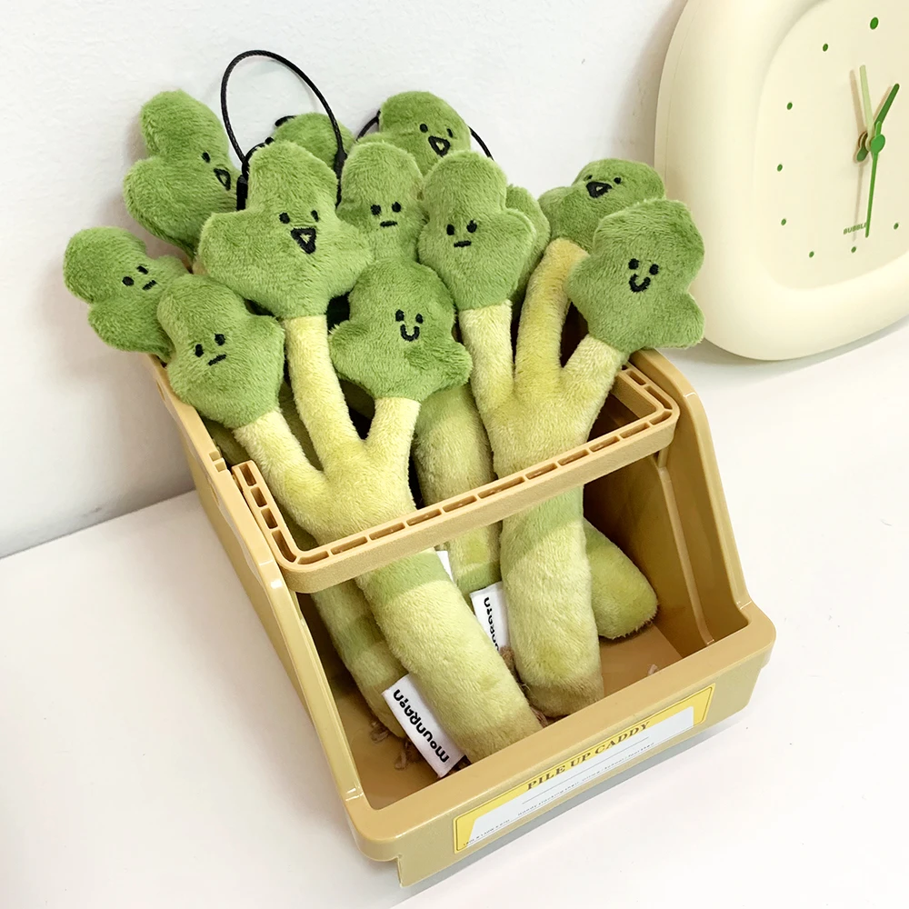 Coentro realista divertido dibujos animados verde Cilantro suave relleno vegetal juguete de peluche colgante niña niño cumpleaños regalo de Navidad 1 pieza
