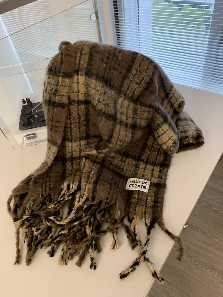 Sciarpa invernale rossa Thiened da donna coreana Sle Plaid Ne Warmer Sciarpa con punteruolo caldo per coppia per studenti e giovani