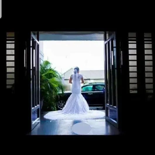 Vestidos de Novia de Talla Grande con Apliques de Encaje y Cuentas, Diseño Personalizado, Estilo Sirena Africana, Manga Larga, Tipo Trompeta