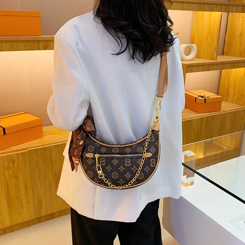 

2025 New Women Luxury Chain Strap Underarm Bag Vintage Minimalist Multi-way Shoulder Purse Adjustable Strap for Daily Use​
