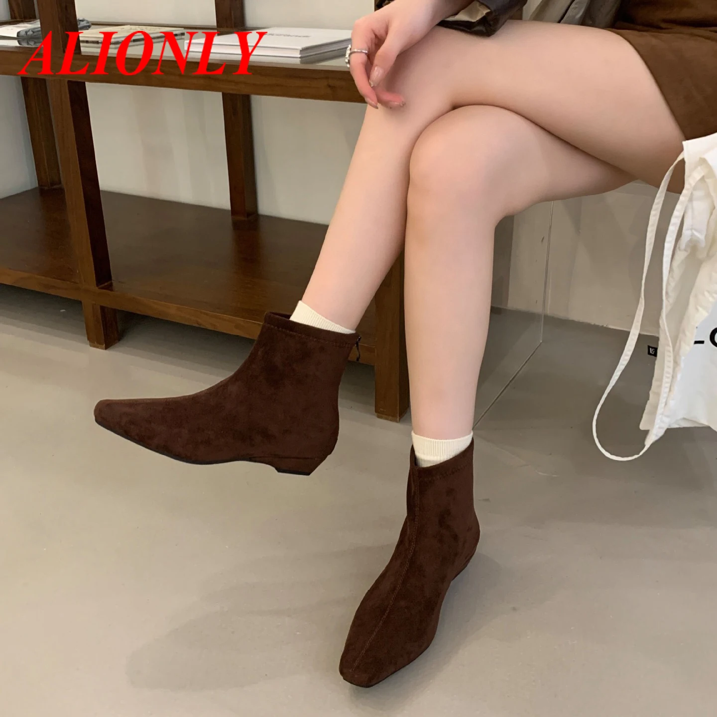 

Alionly 2026 New Fashion Sexy Thin High Heels Woman Ankle Boots Street Style Pointed Toe Shoes Zipper Botas De Mujer