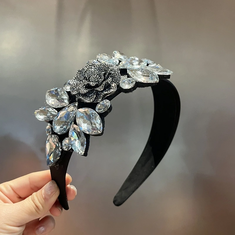 

Heavy-Work Diamond Embedded Flower Hairband Women's Baroque Vintage Headband with Wide Faionable Hair Accory