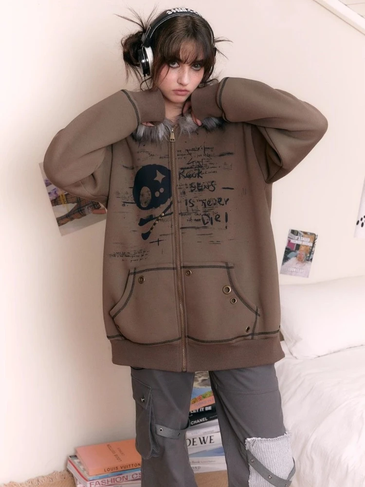 خمر الأمريكية Y2K هوديي المرأة الخريف الشتاء الفراء طوق معطف مقنع زمم طباعة الدافئة الشارع الشهير ثقافة فرعية تصميم سترة جديدة