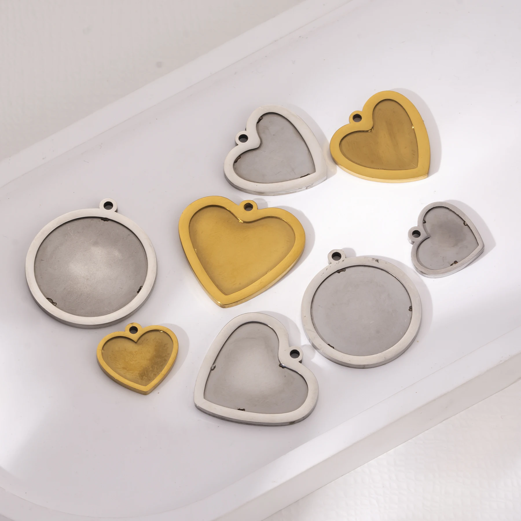 4 Stück/Set Edelstahl Polierte Fotorahmen-Anhänger-Rohlinge Herz Runde Cabochon-Anhänger für DIY-Schmuck – Detail 6