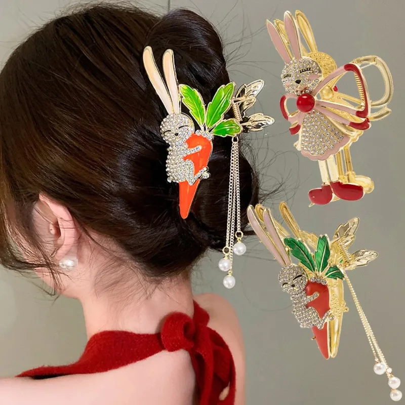 

Милая заколка-краб для волос с кроликом, стразами, морковкой, жемчугом и кисточками для женщин, держатель для хвоста, аксессуар для волос