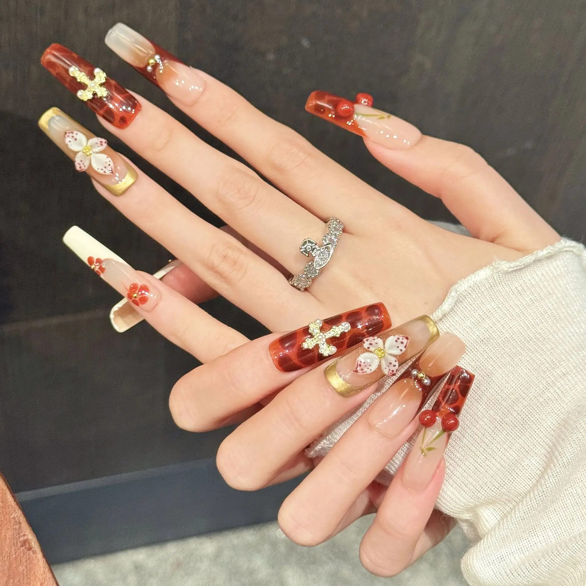 

10PCS Cherry Blossom Cross Nails Red Brown Gradient Luxury Press On Nails Handmade Water Pipe Design With 4-PIECE Tool Adhesive