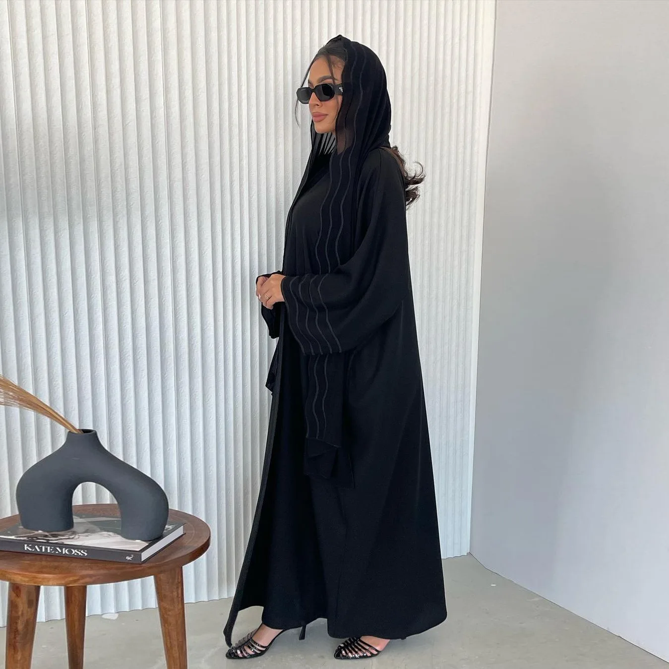 2-Piece Abaya Set: Embroidered Wave Detail, V-Neck Open Front, Charcoal Grey – With Separate Matching Hijab