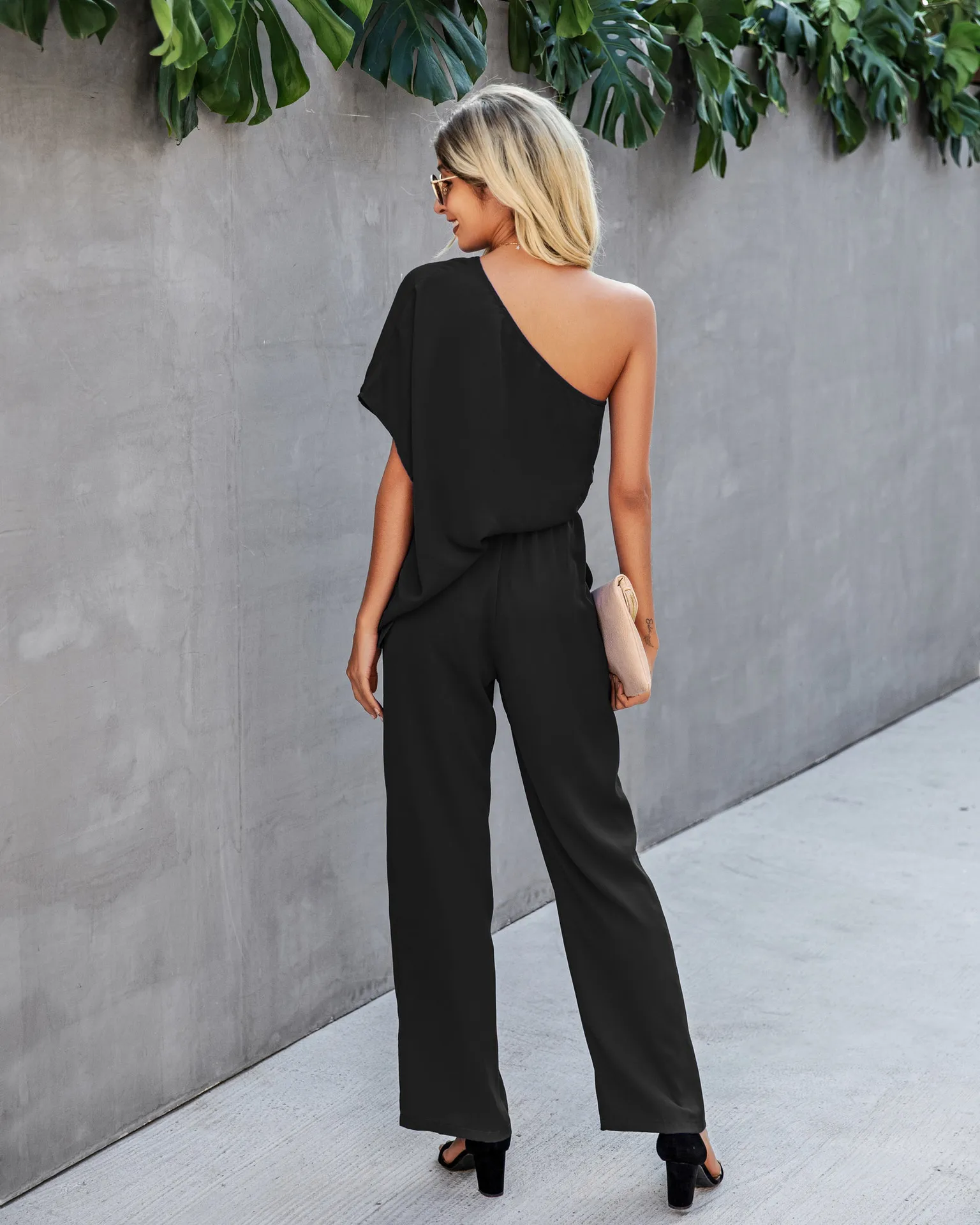 Donna Primavera Estate Nuova tuta allentata sexy con spalle scoperte Tute casual per la casa Pantaloni generali Vita alta Tinta unita