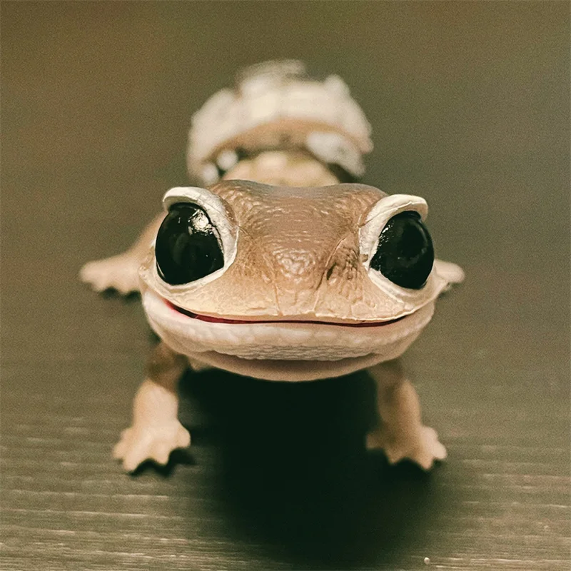 

Bandai оригинальная фигурка Gashapon Bio Daizukan с толстым хвостом Gecko, Коллекционная подвижная модель животного, игрушка, имитация декора рептилий