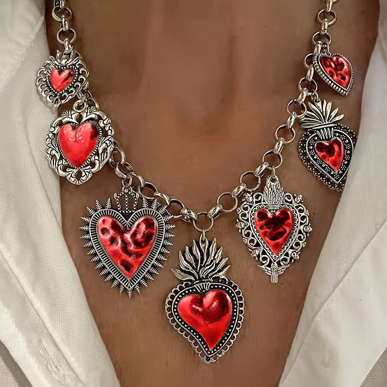Vintage Love Women lovely temperament necklace suitable for women wedding banquets or festive souvenir gifts