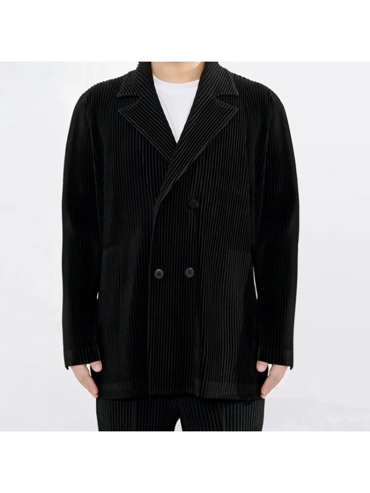 2025 New Miyake Pleated Men's Suit Long Sleeved Jacket with Black Lapel for A Luxurious and Loose Fit Commuting Office Jacket