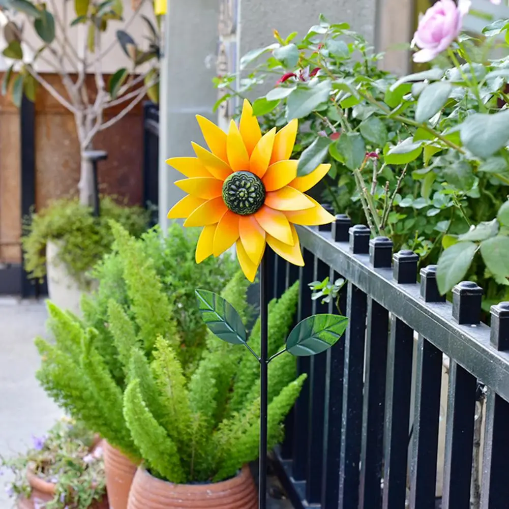 Sunflower Windmill Garden Stake Ornaments Outdoor Metal Wind Spinner Garden Patio Decoration for Garden Yard Patio Decor