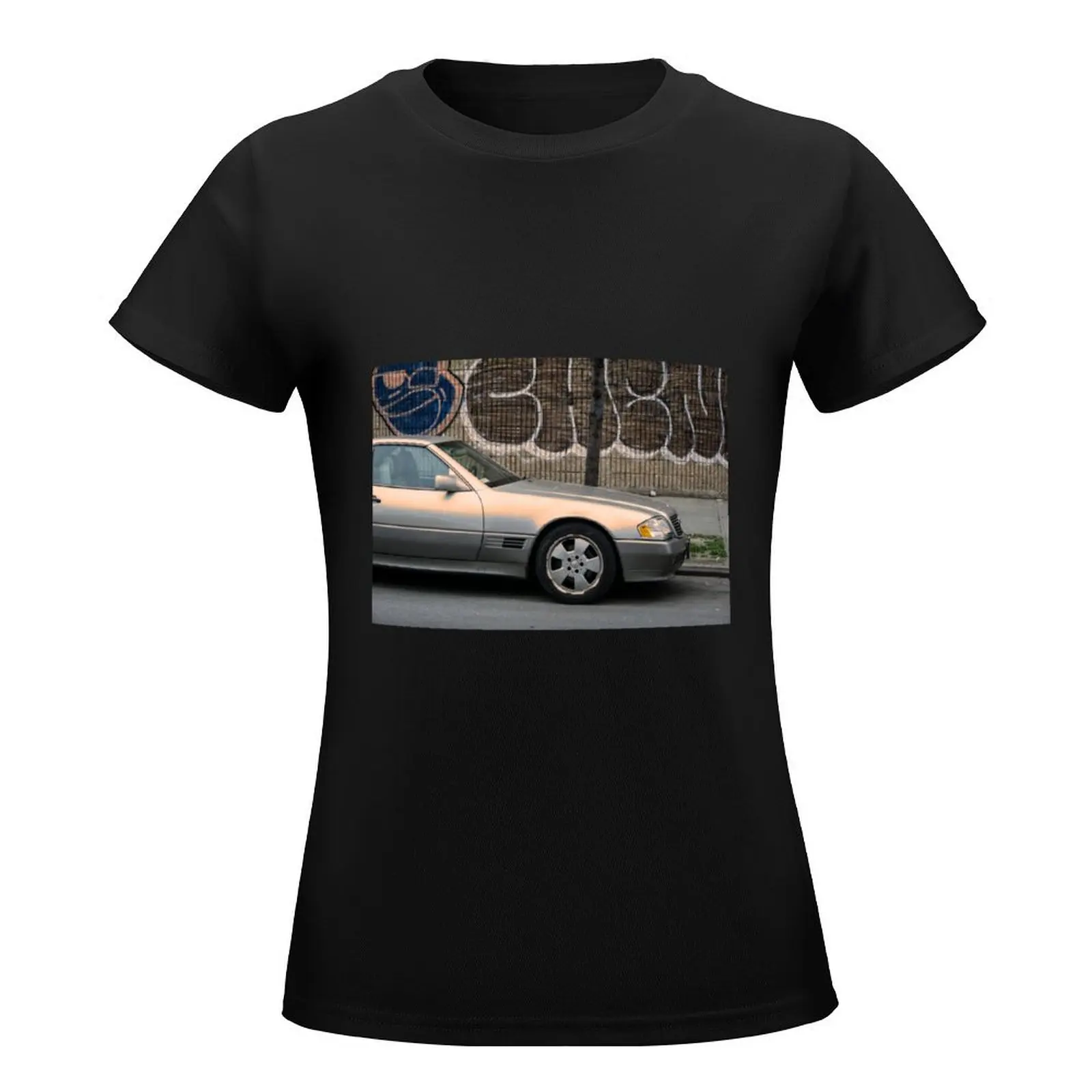 Car in Brooklyn before graffiti (photography) T-Shirt plus size tops graphics hippie clothes t-shirt dress for Women long