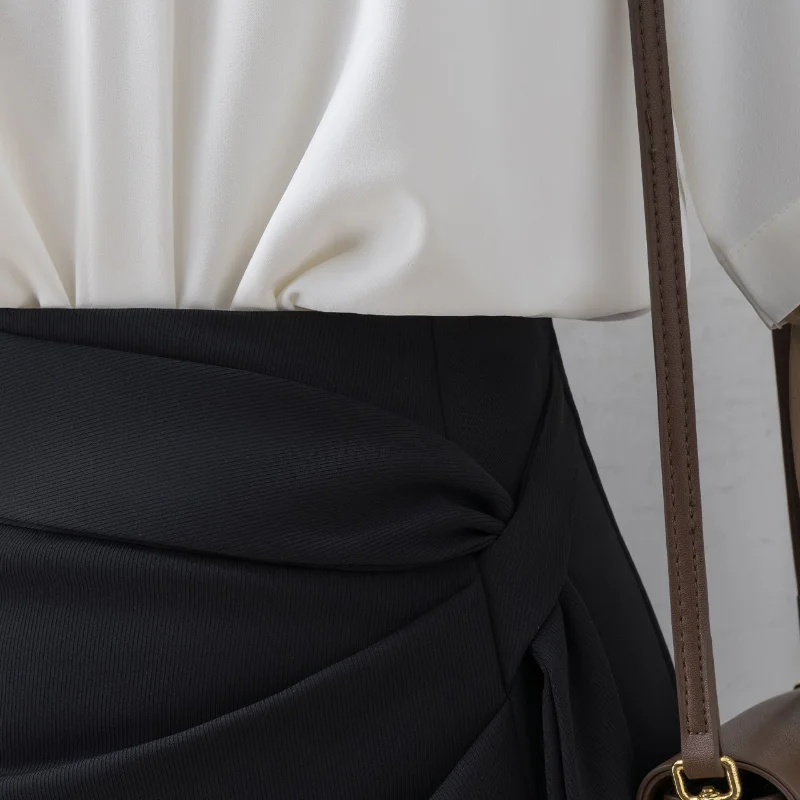Black Buttocks Wrapped Skirt Women's New High Waisted Slimming Mid Length Split Skirt Office Temperament Versatile Style